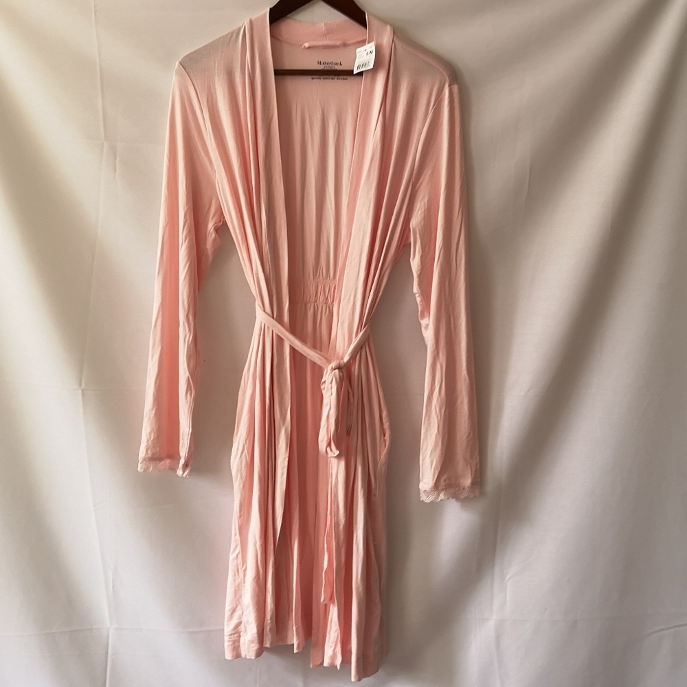 Motherhood NWT Robe Small / Medium, Pink, So Soft